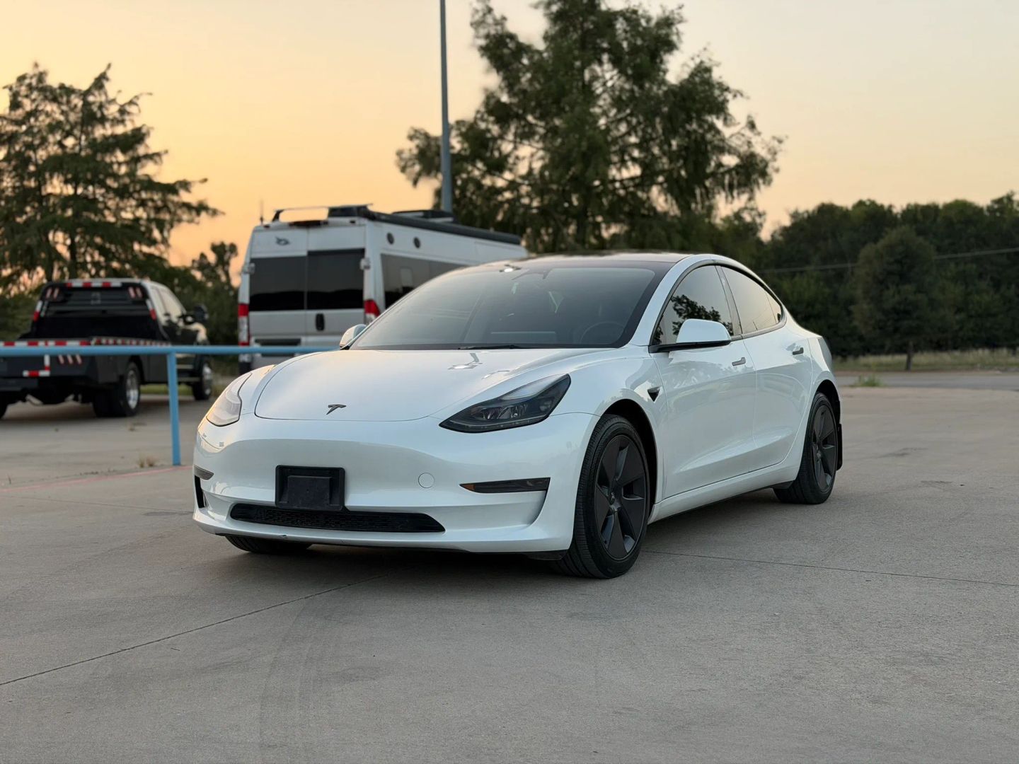 tesla model 3 2023 5YJ3E1EA0PF559811 image tesla model 3 2023 5YJ3E1EA0PF559811 image